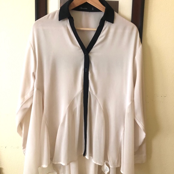 Beautiful flowing stylish shirt - Picture 1 of 1